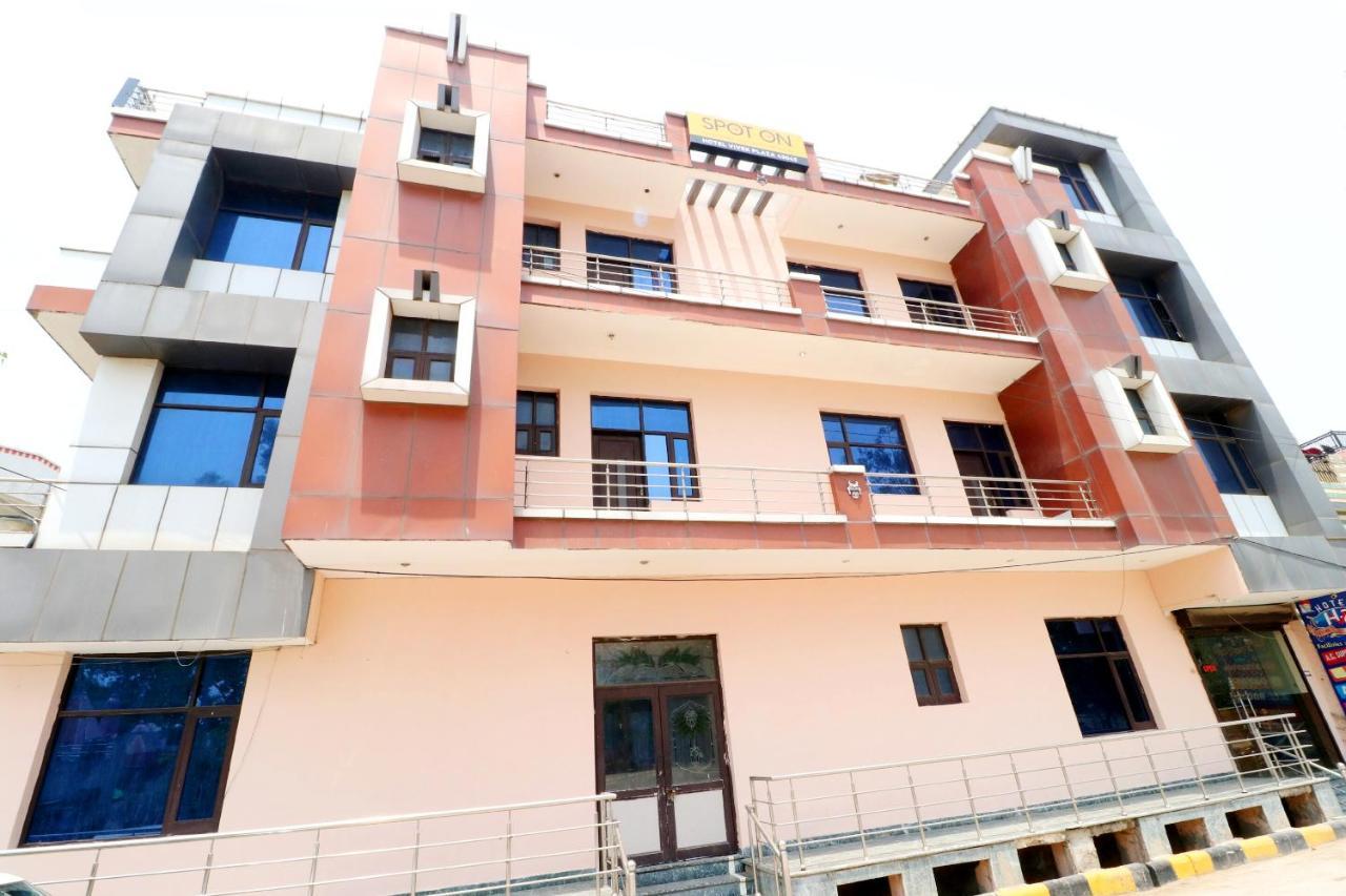 Spot On 43045 Hotel Vivek Plaza Shāhpur Екстериор снимка