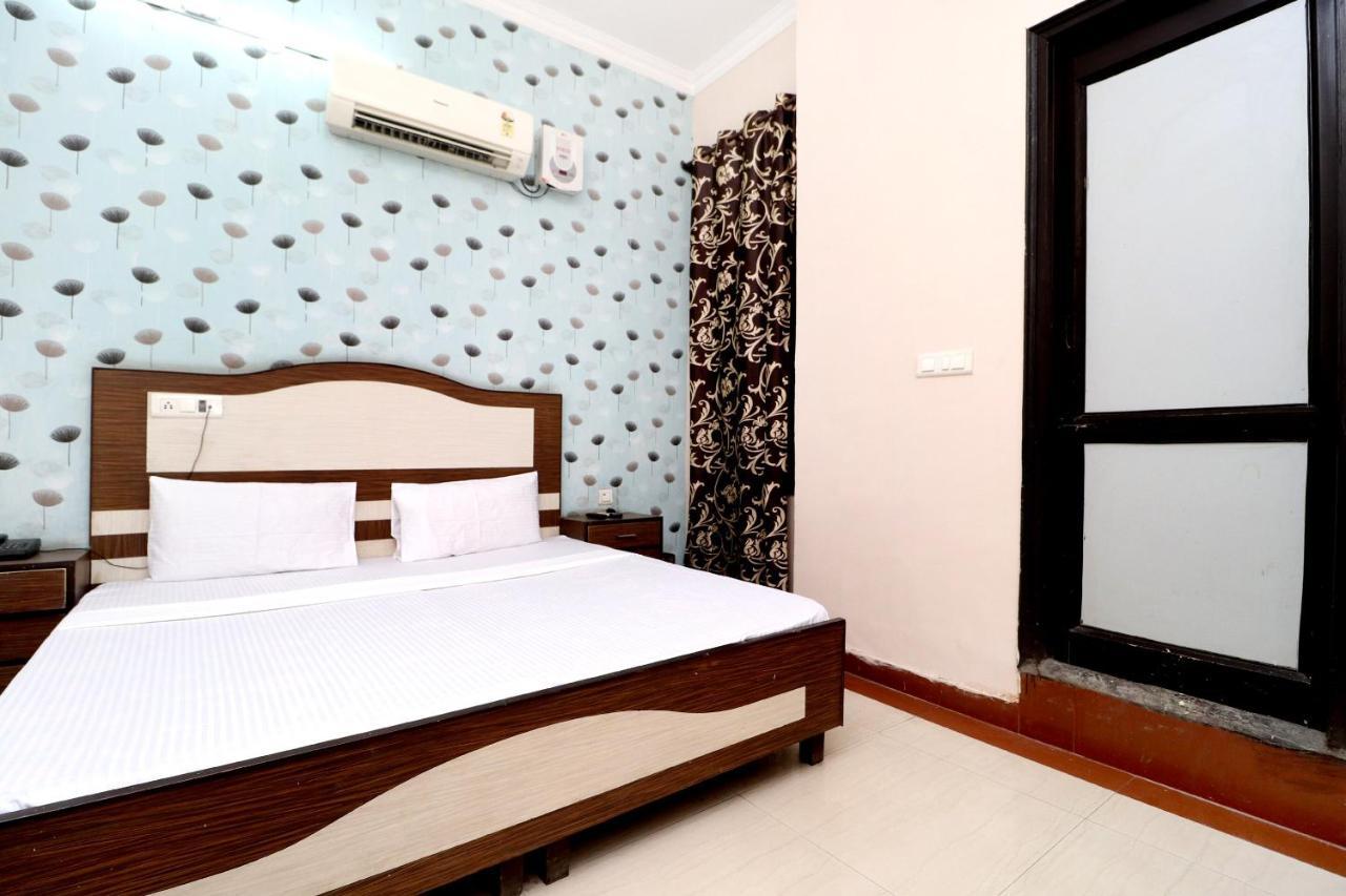 Spot On 43045 Hotel Vivek Plaza Shāhpur Екстериор снимка